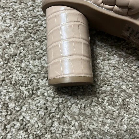 Pretty open back sandals - Picture 4 of 5